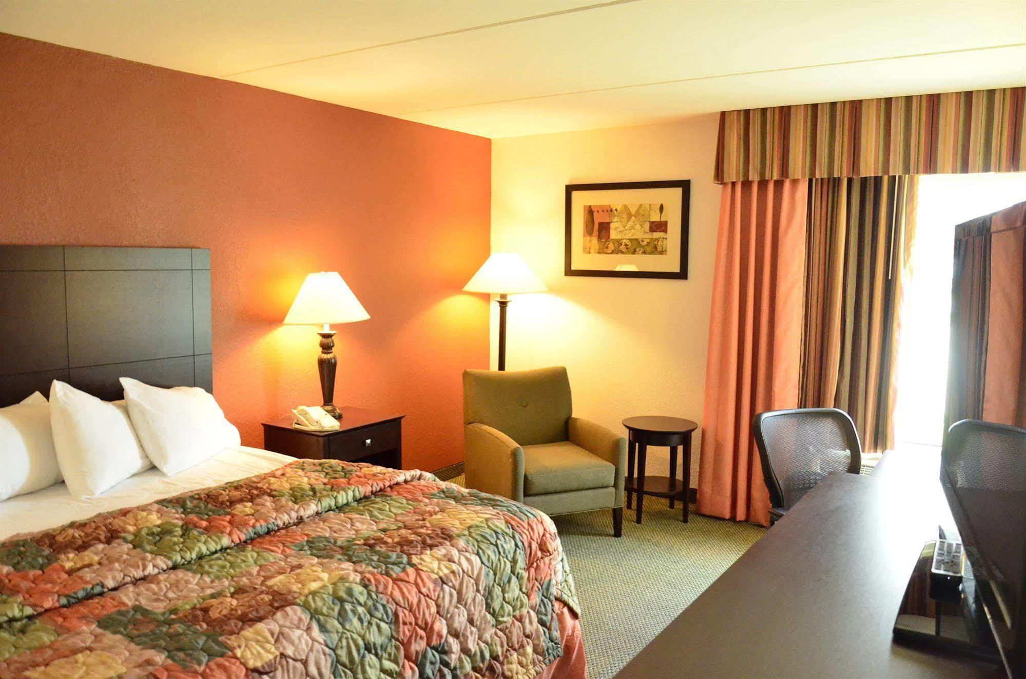 Ramada By Wyndham Luling Hotel Kültér fotó